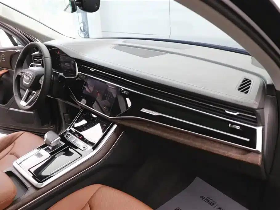 Audi Q7 2023 55 TFSI quattro S line Sport — миниатюра 24