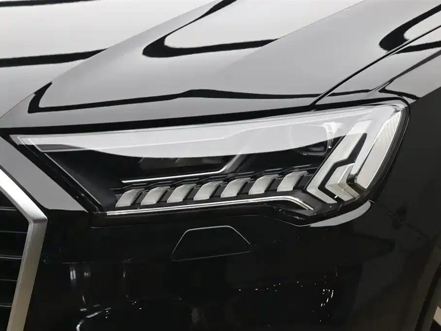 Audi Q7 2023 55 TFSI quattro S line Sport — миниатюра 27