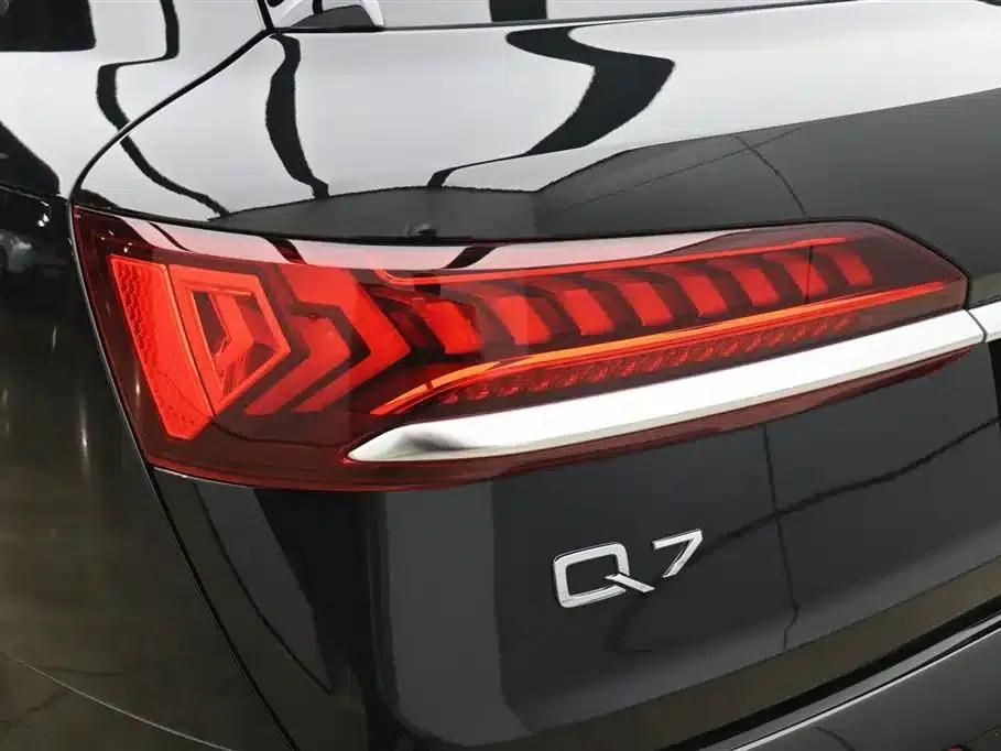 Audi Q7 2023 55 TFSI quattro S line Sport — миниатюра 30