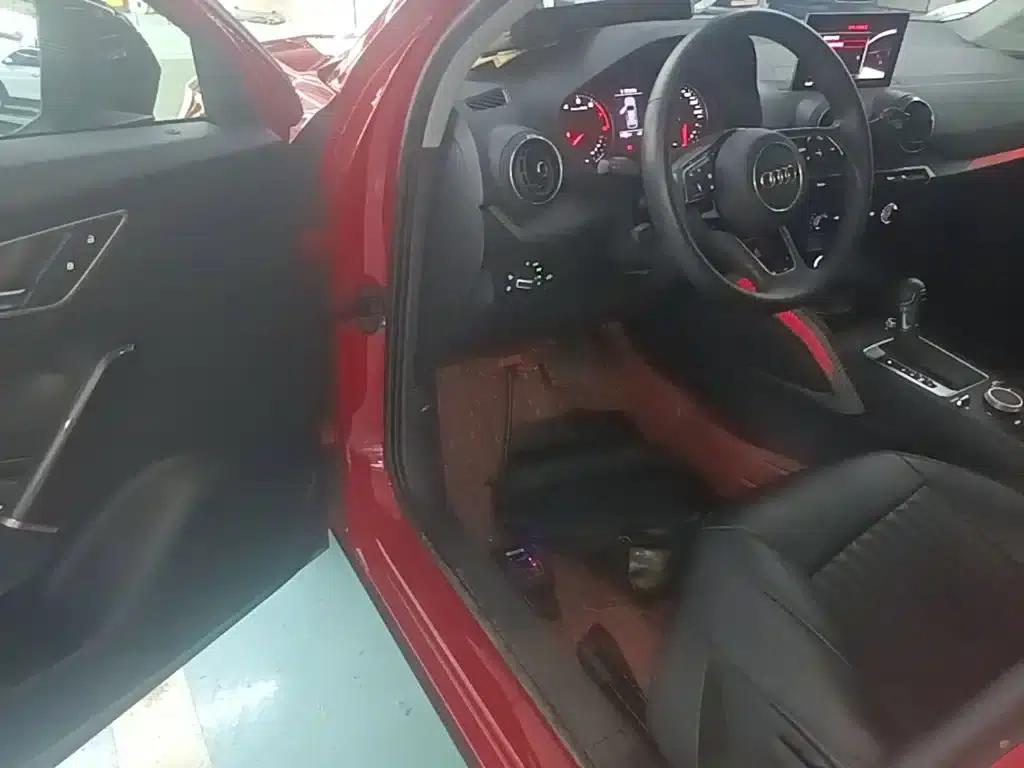 Audi Q2L 2018 35 TFSI Launch Edition (China VI Emission Standard) — миниатюра 16