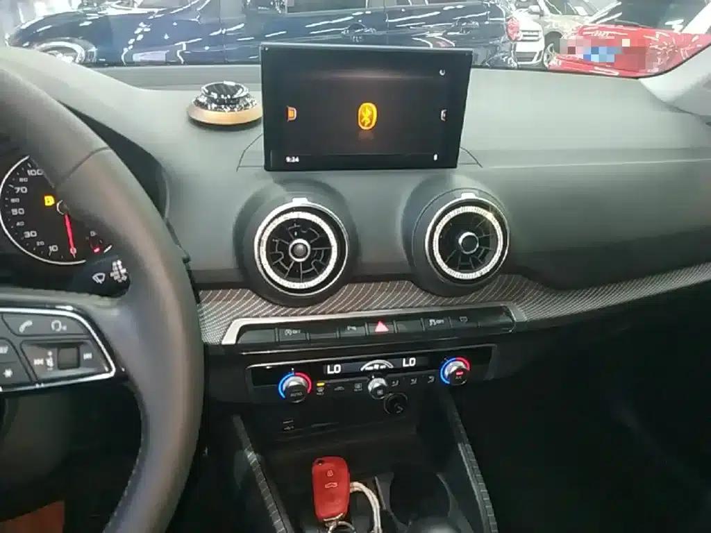 Audi Q2L 2020 35 TFSI Fashion Dynamic Edition — миниатюра 13