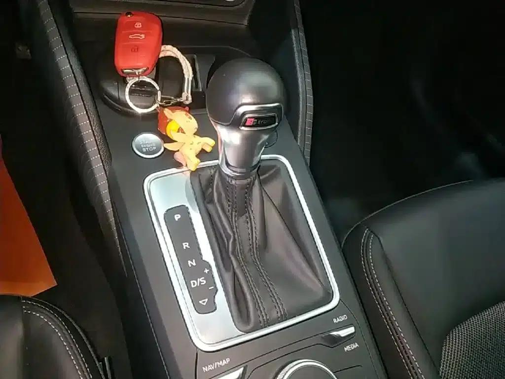 Audi Q2L 2020 35 TFSI Fashion Dynamic Edition — миниатюра 14