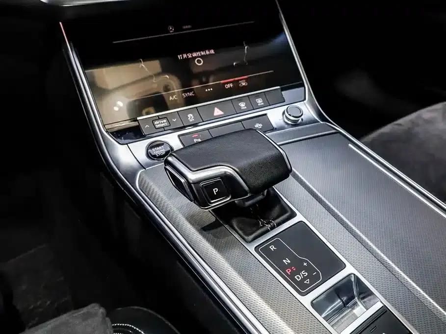 Audi A7L 2024 45TFSI S-line Dream Edition Crystal Package — миниатюра 18