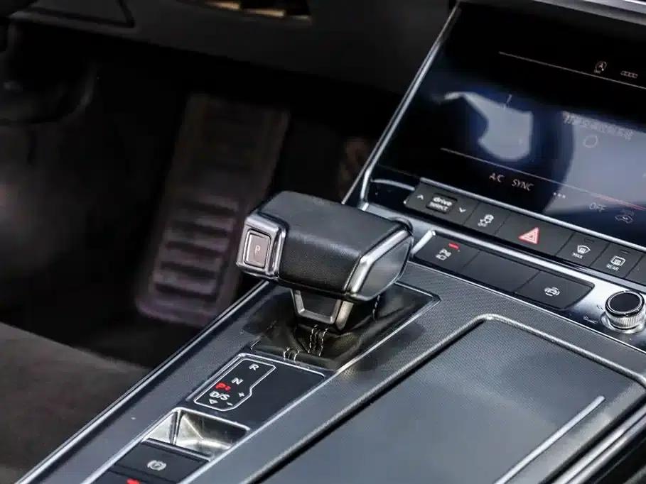 Audi A7L 2024 45TFSI S-line Dream Edition Crystal Package — миниатюра 28