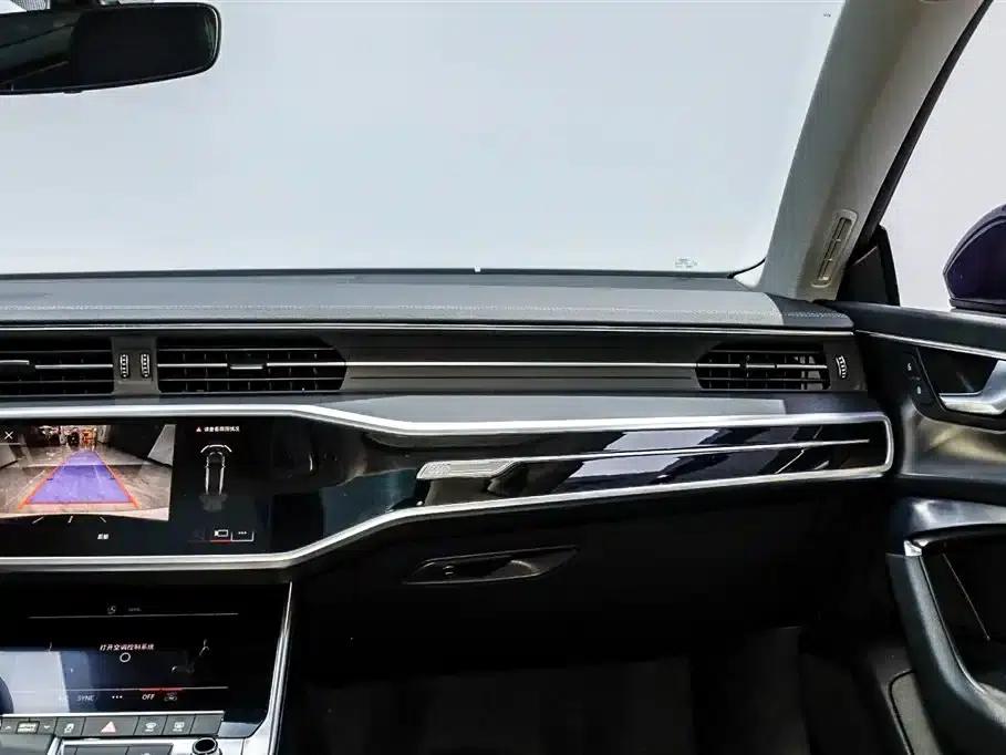 Audi A7L 2024 45TFSI S-line Dream Edition Crystal Package — миниатюра 31