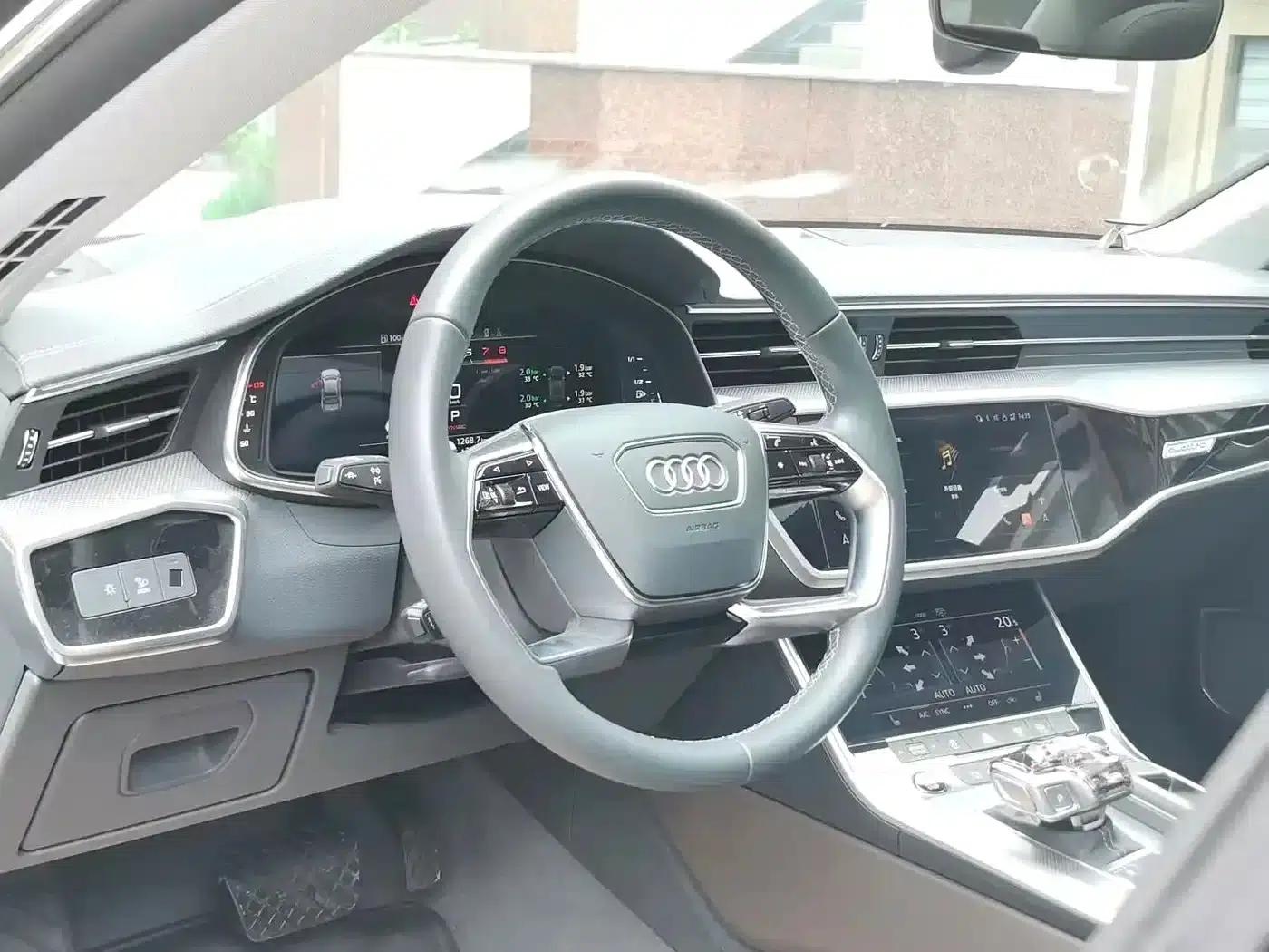 Audi A7L 2024 45 TFSI quattro S-line Shadow Warrior Edition — миниатюра 7