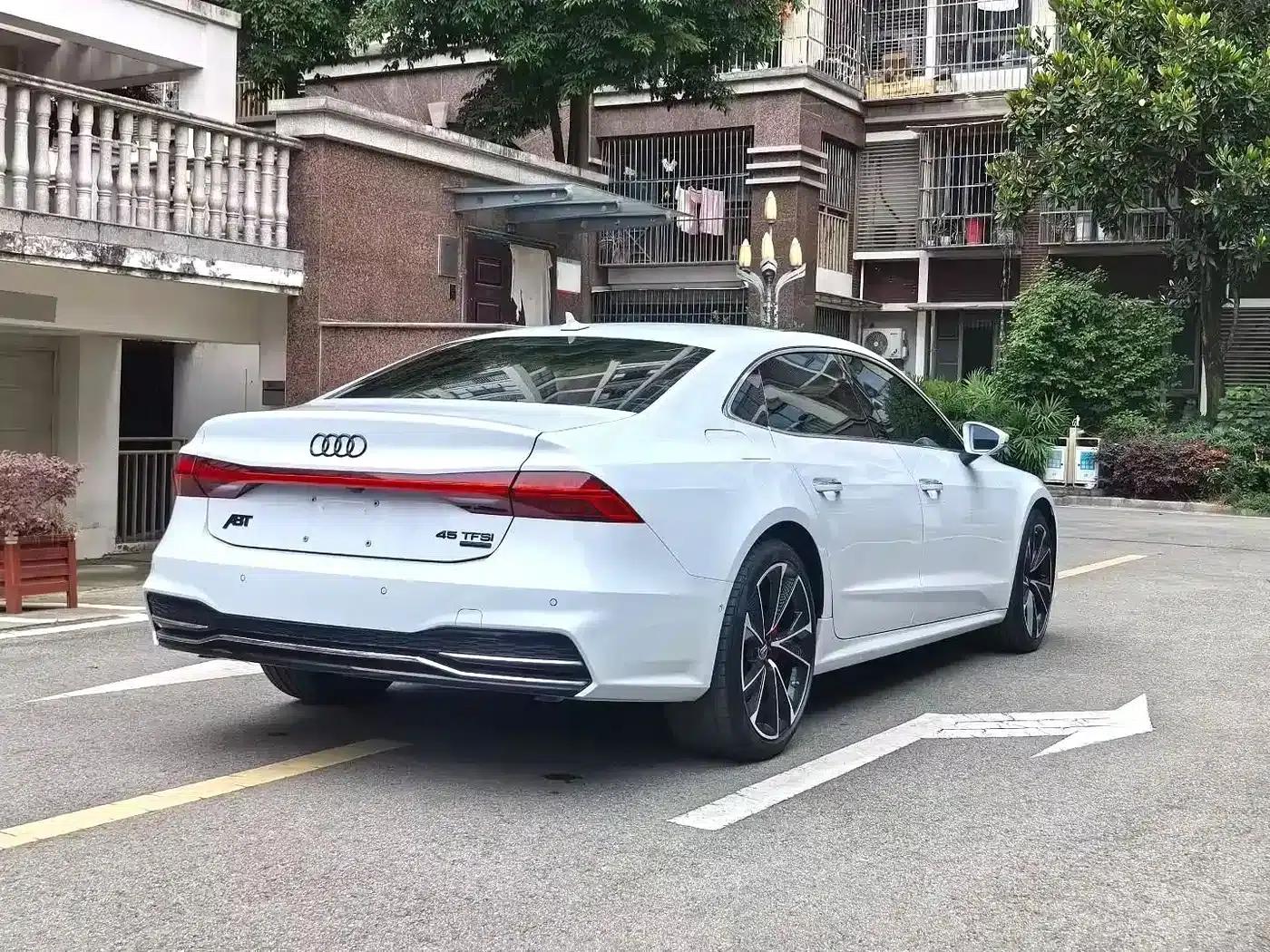 Audi A7L 2024 45 TFSI quattro S-line Shadow Warrior Edition — миниатюра 9
