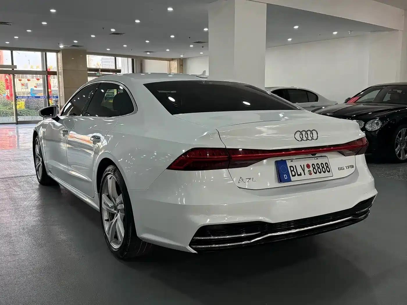 Audi A7L 2023 45 TFSI quattro S-line Black Knight Edition — миниатюра 8