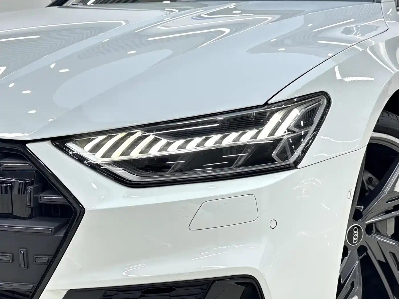 Audi A7L 2022 45 TFSI quattro S-line White Wizard Edition — миниатюра 3