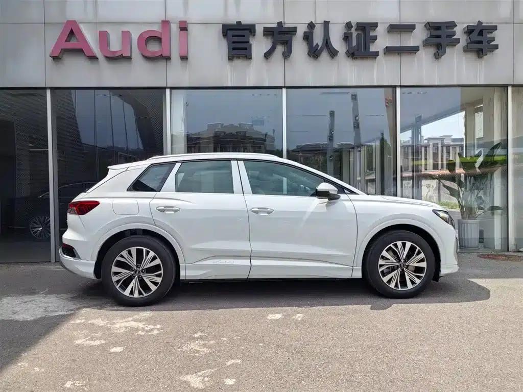 Audi Q4 e-tron 2024 Model 40 e-tron Adventure Edition — миниатюра 3