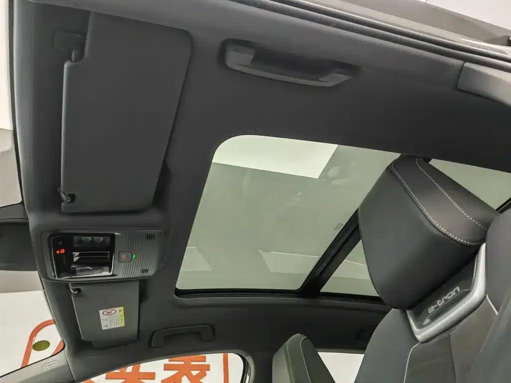 Audi Q4 e-tron 2023 Model 40 e-tron Trailblazer — миниатюра 14