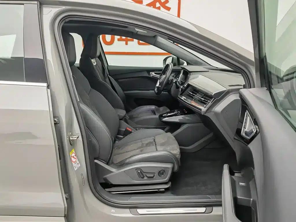 Audi Q4 e-tron 2023 Model 40 e-tron Trailblazer — миниатюра 23