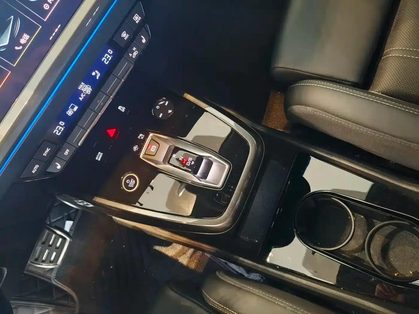Audi Q4 e-tron 2024 Model 40 e-tron Trailblazer — миниатюра 12