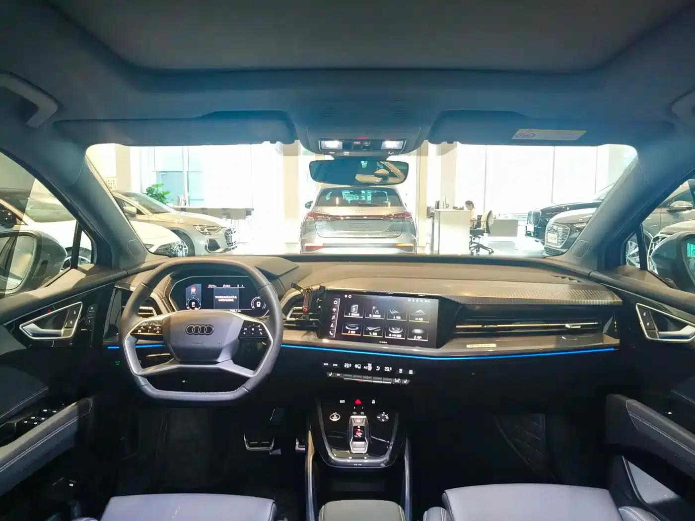 Audi Q4 e-tron 2024 Model 40 e-tron Trailblazer — миниатюра 15