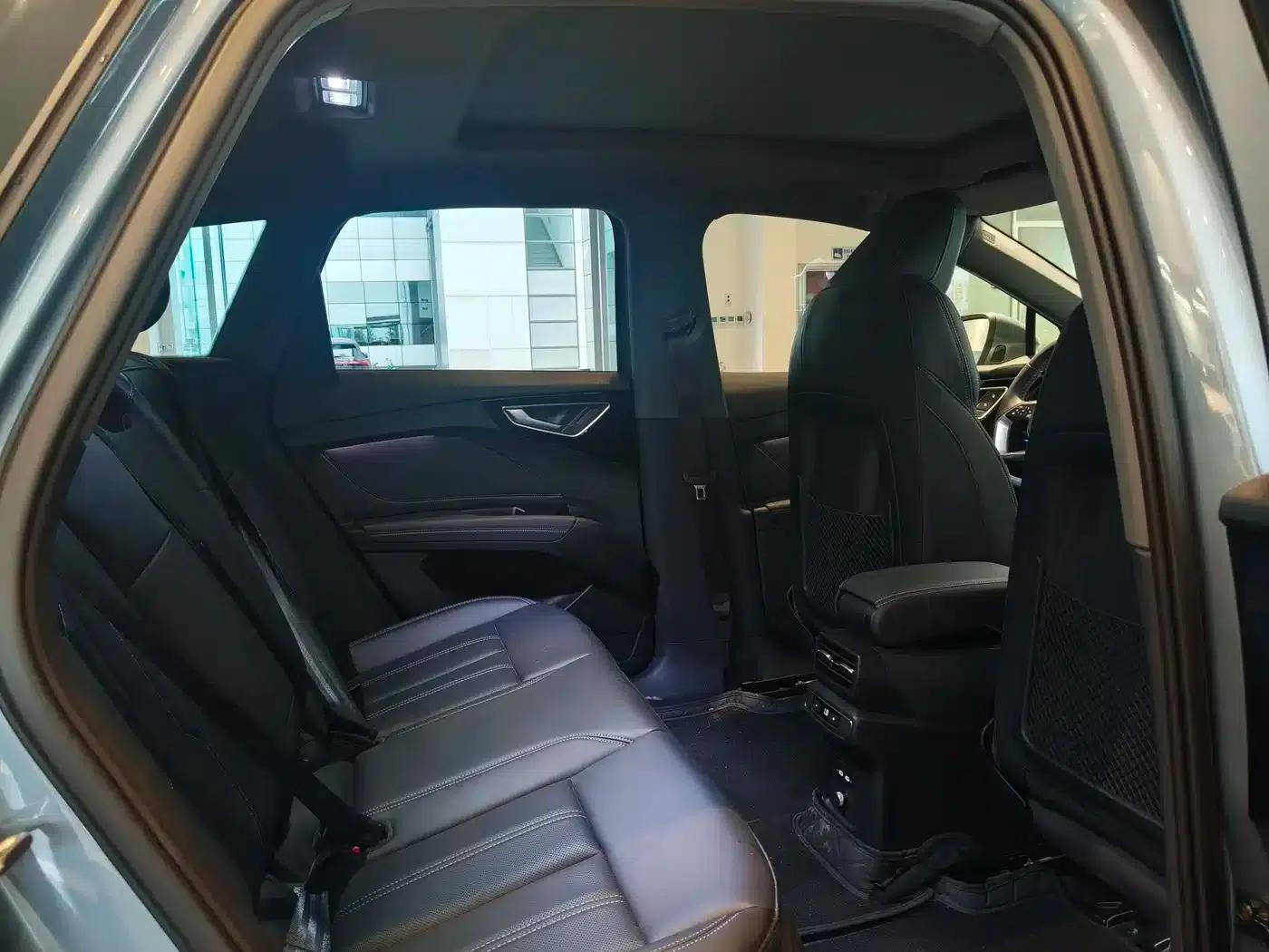 Audi Q4 e-tron 2024 Model 40 e-tron Trailblazer — миниатюра 16