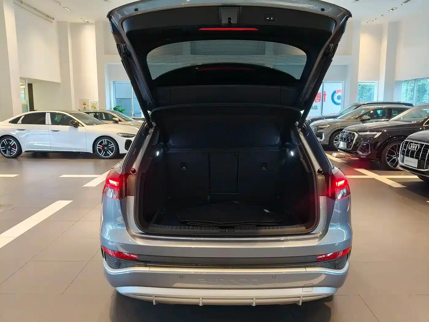 Audi Q4 e-tron 2024 Model 40 e-tron Trailblazer — миниатюра 17