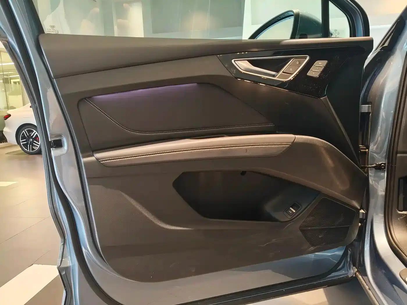 Audi Q4 e-tron 2024 Model 40 e-tron Trailblazer — миниатюра 8