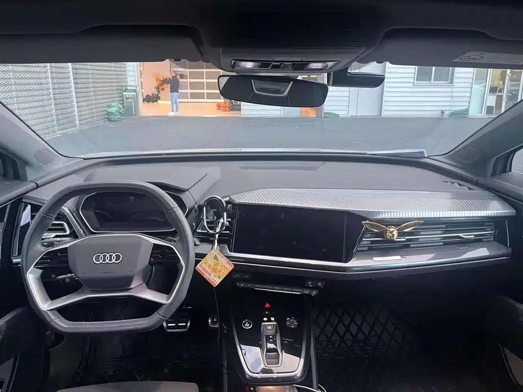 Audi Q4 e-tron 2024 Model 40 e-tron Trailblazer — миниатюра 6