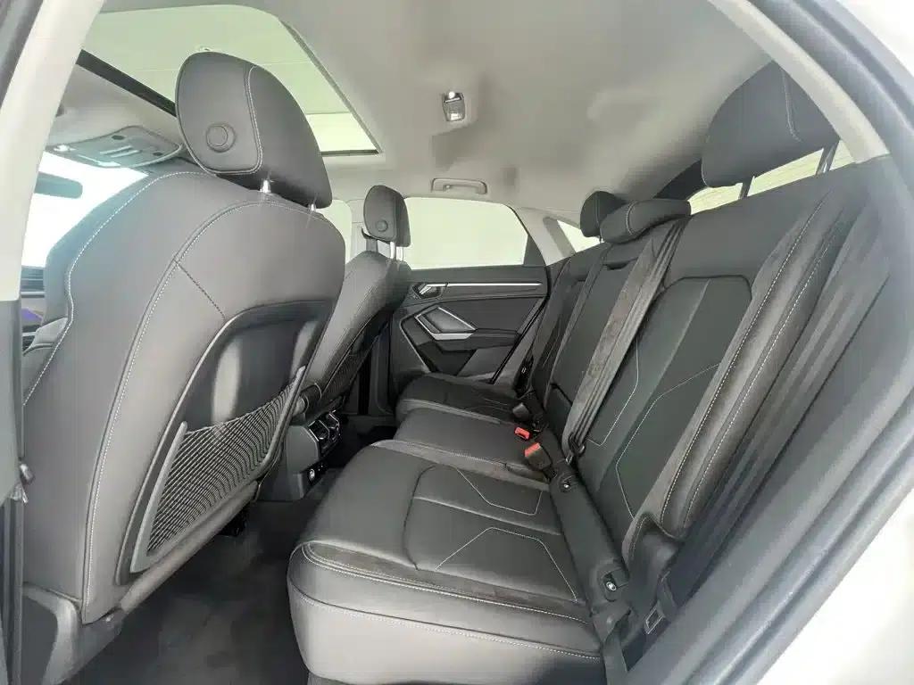Audi Q3 Sportback 2023 40 TFSI Fashion Edition — миниатюра 8