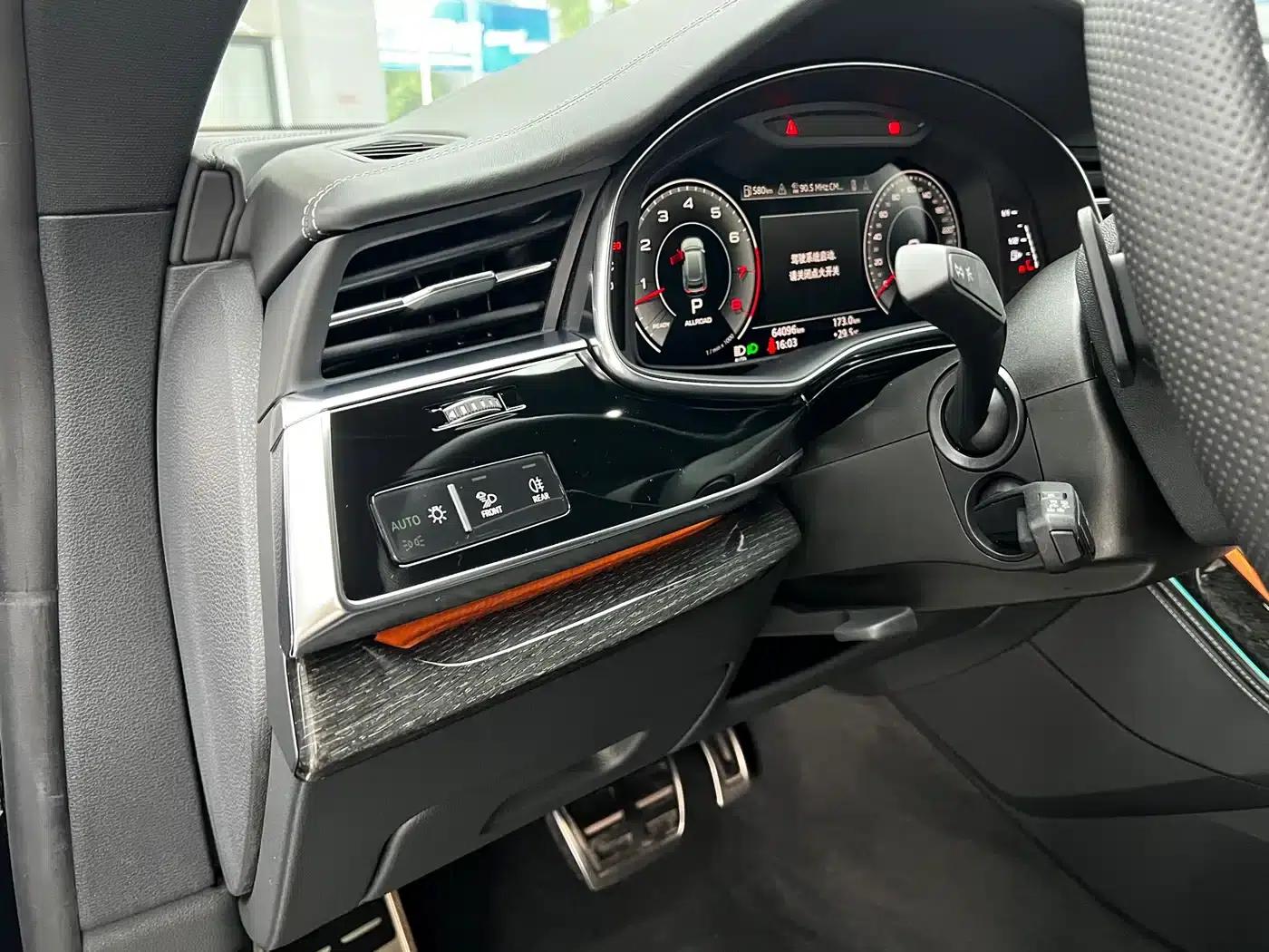Audi Q8 2019 55 TFSI Dynamic Edition — миниатюра 18