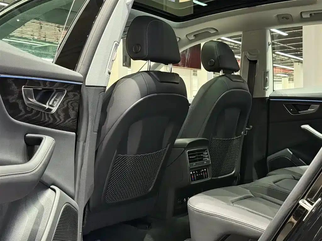 Audi Q8 2024 55 TFSI Luxury Dynamic — миниатюра 20