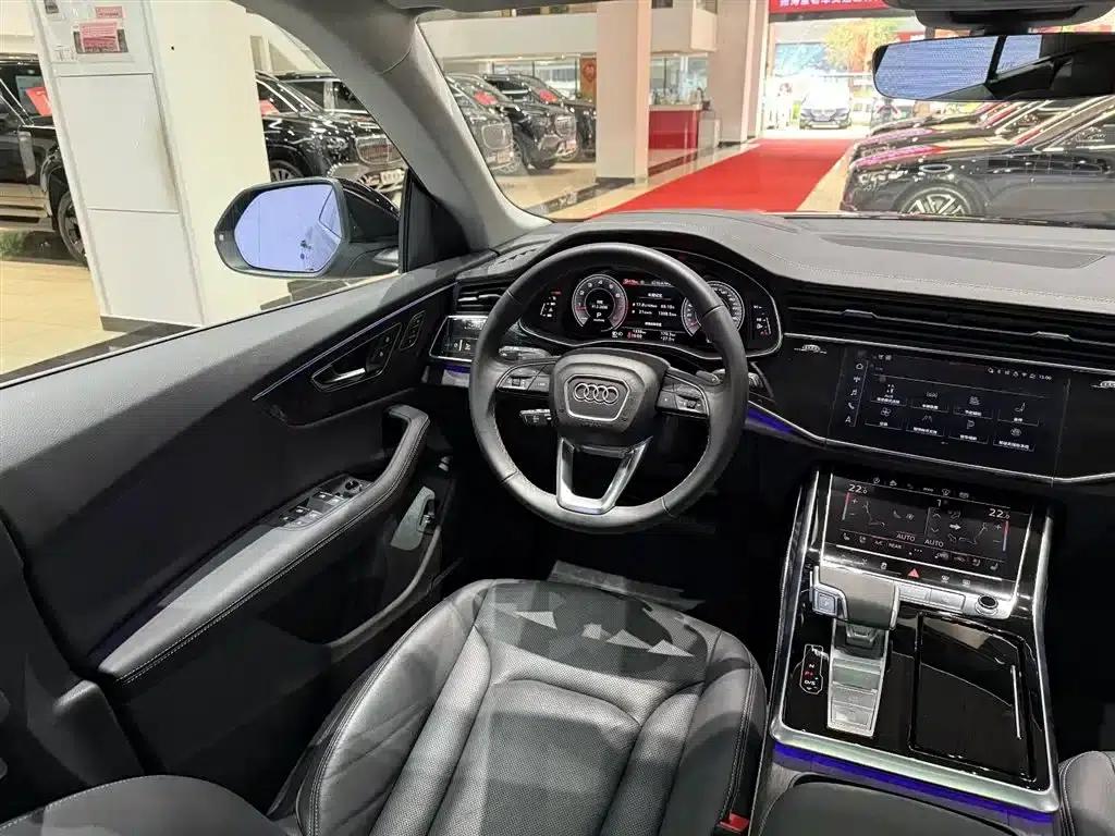 Audi Q8 2024 55 TFSI Luxury Dynamic — миниатюра 23
