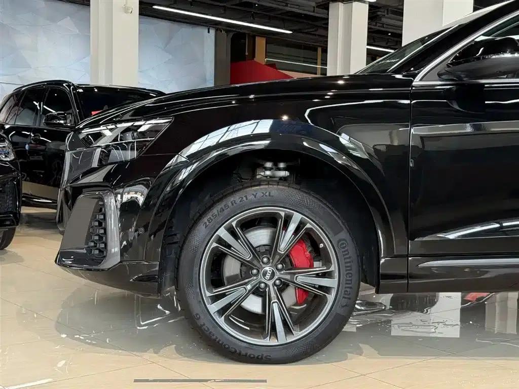Audi Q8 2024 55 TFSI Luxury Dynamic — миниатюра 8