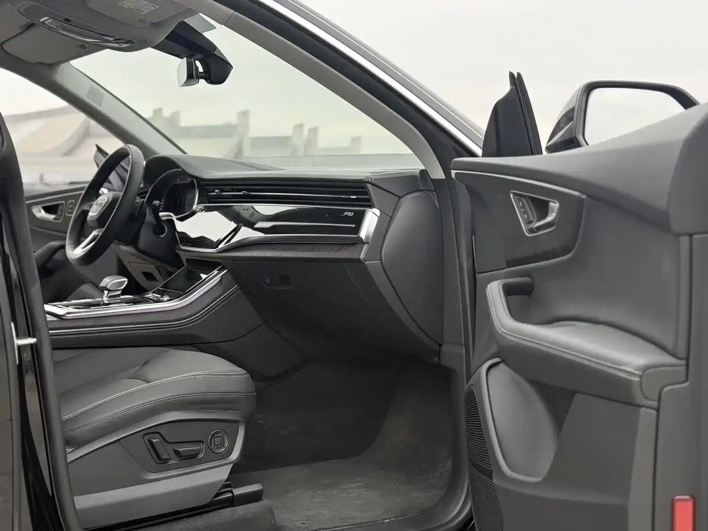 Audi Q8 2024 55 TFSI Luxury Dynamic — миниатюра 6