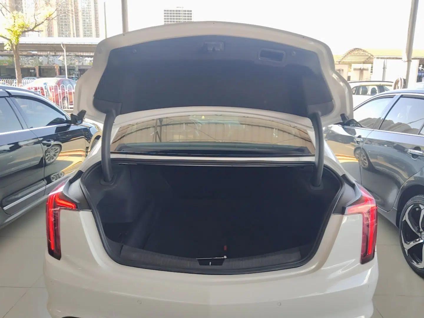 Cadillac CT5 2021 28T Luxury Model — миниатюра 22