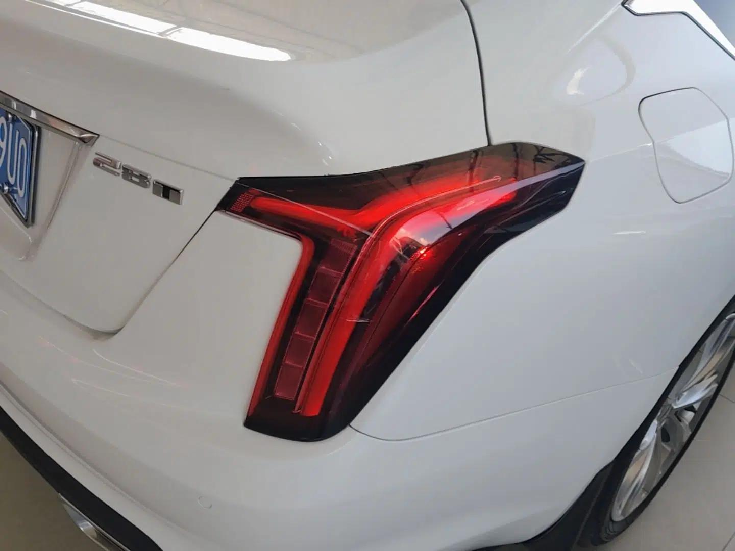 Cadillac CT5 2021 28T Luxury Model — миниатюра 9