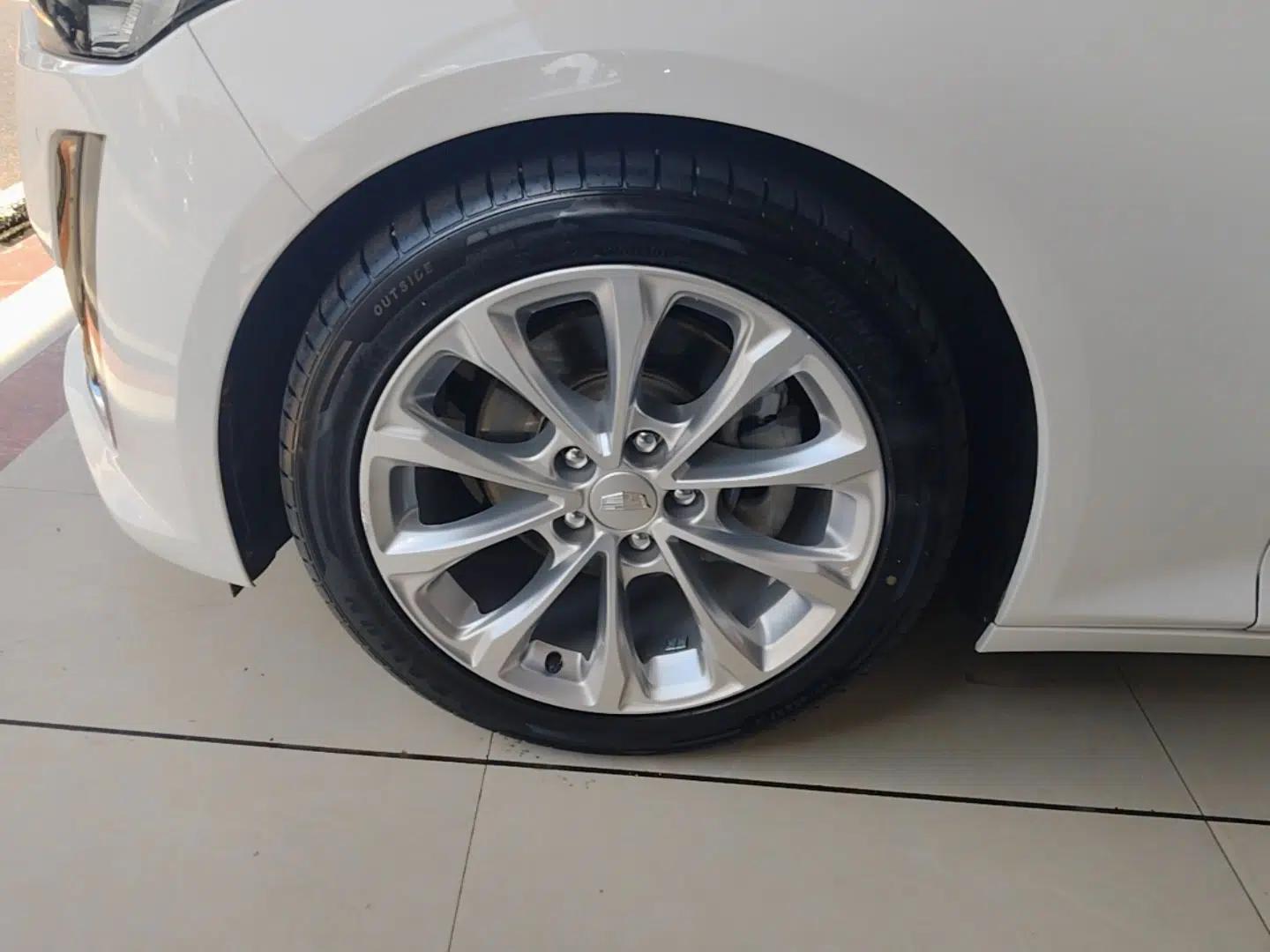 Cadillac CT5 2021 28T Luxury Model — миниатюра 10