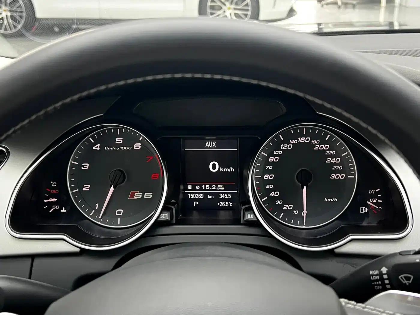2010 Audi S5 3.0T Sportback — миниатюра 17