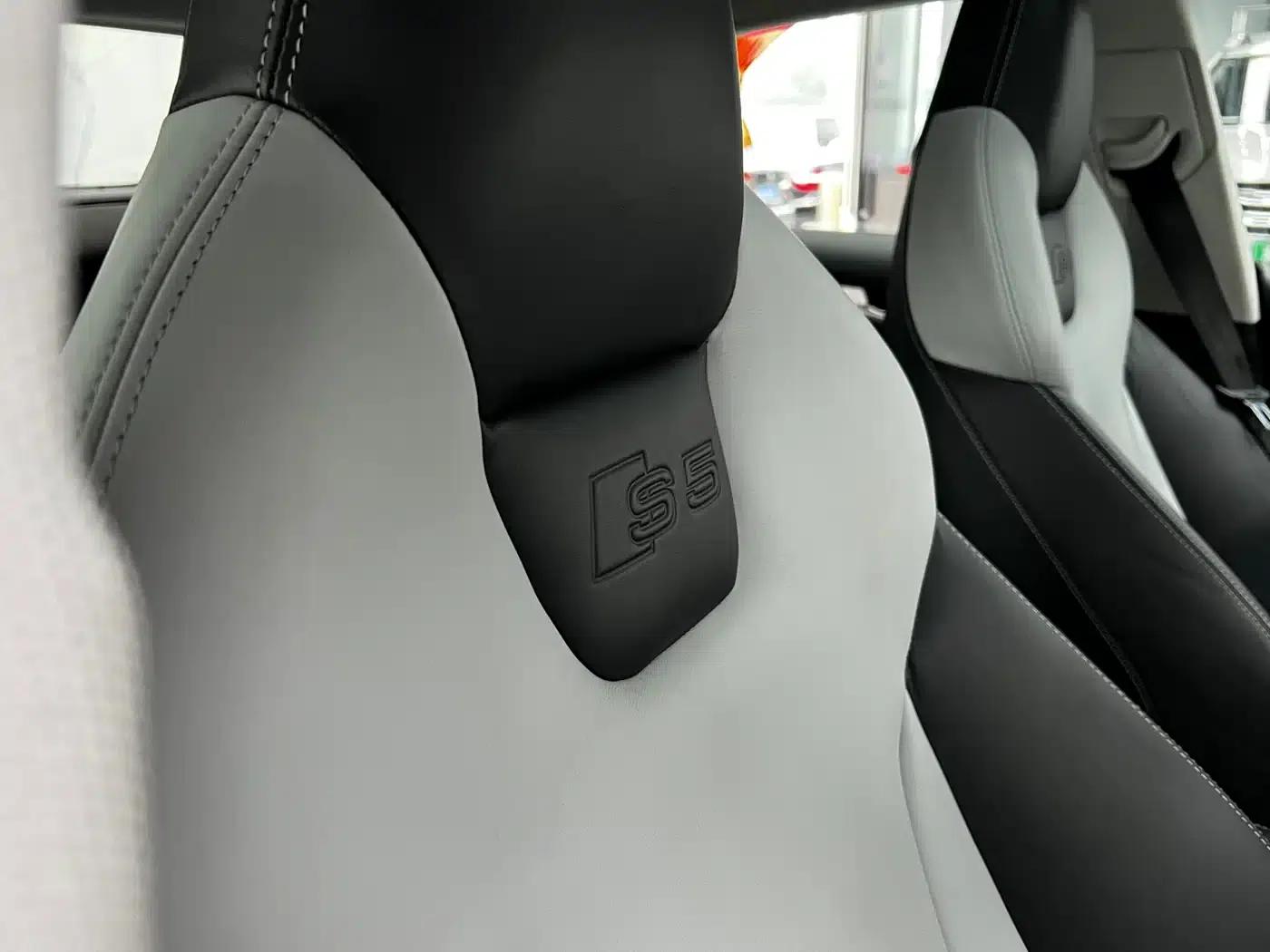 2010 Audi S5 3.0T Sportback — миниатюра 27