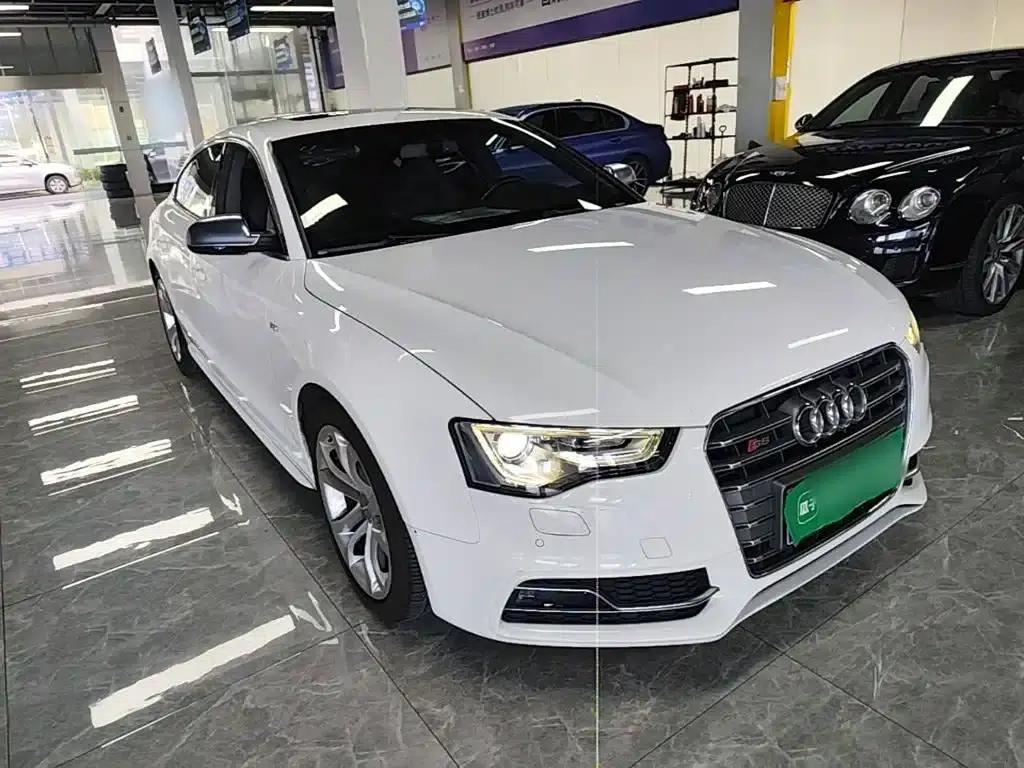 2012 Audi S5 3.0T Sportback — миниатюра 4
