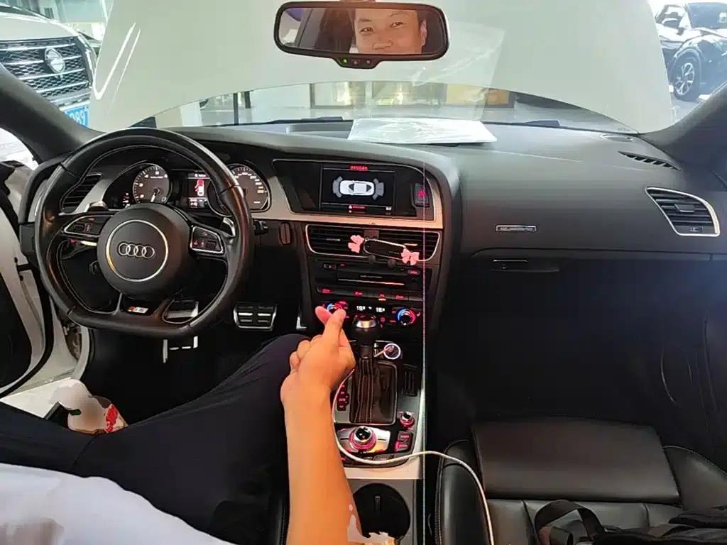 2012 Audi S5 3.0T Sportback — миниатюра 10