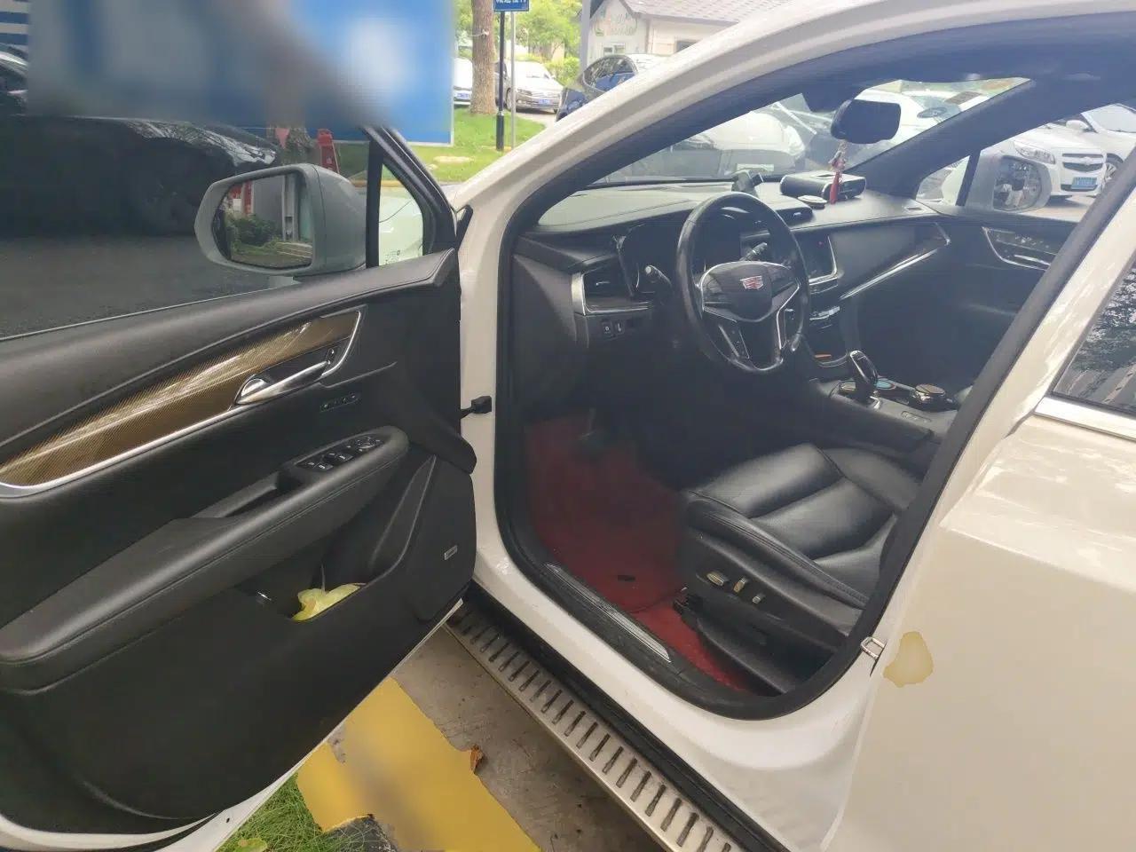 Cadillac XT5 2018 28E Four-Wheel Drive Leading Version — миниатюра 16