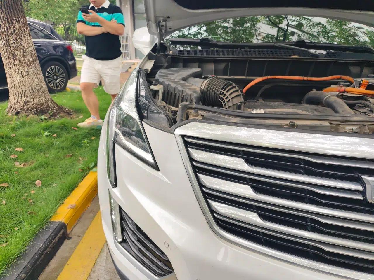 Cadillac XT5 2018 28E Four-Wheel Drive Leading Version — миниатюра 7
