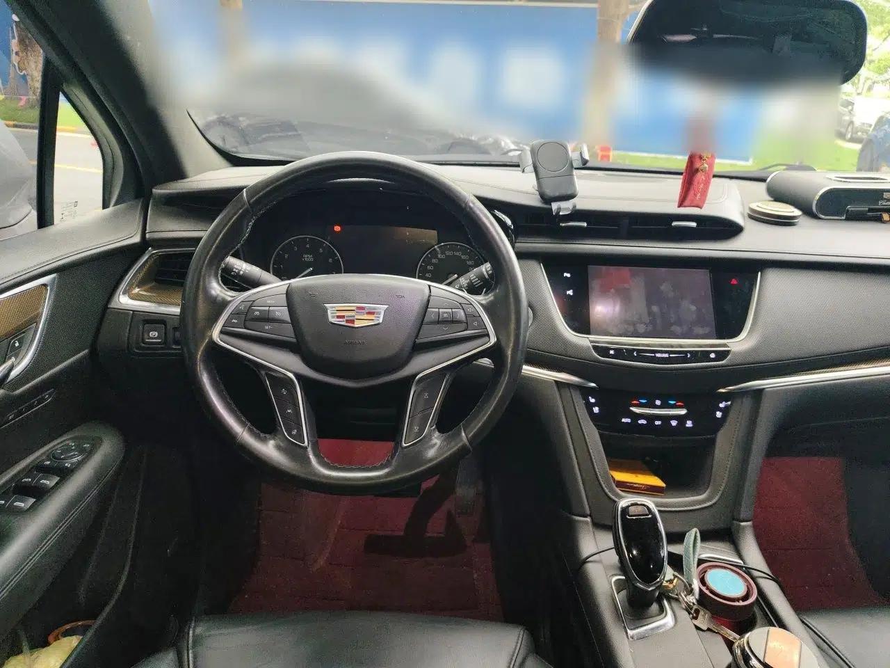 Cadillac XT5 2018 28E Four-Wheel Drive Leading Version — миниатюра 10