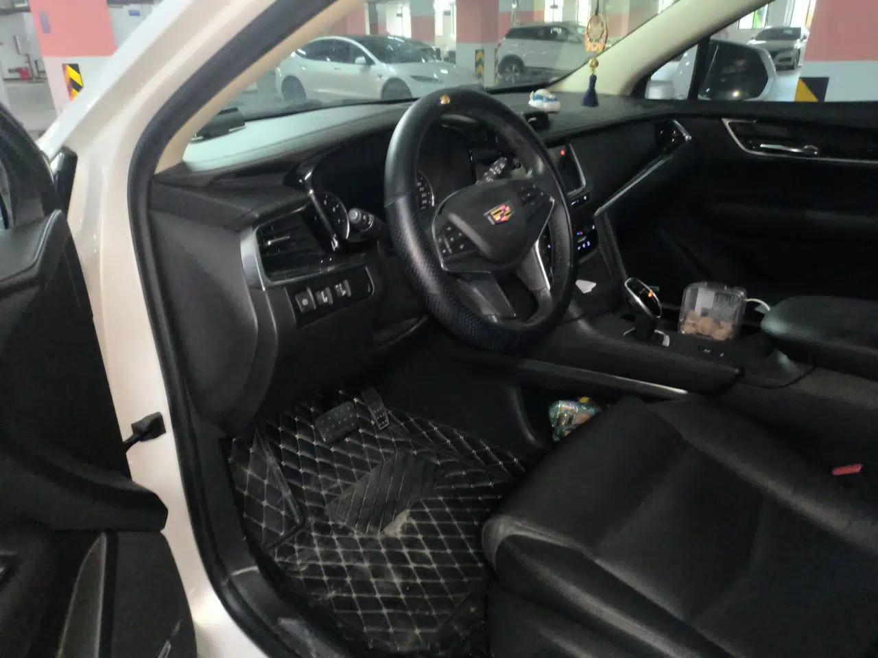 Cadillac XT5 2016 25T Luxury Model — миниатюра 16