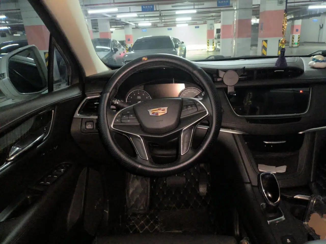 Cadillac XT5 2016 25T Luxury Model — миниатюра 10