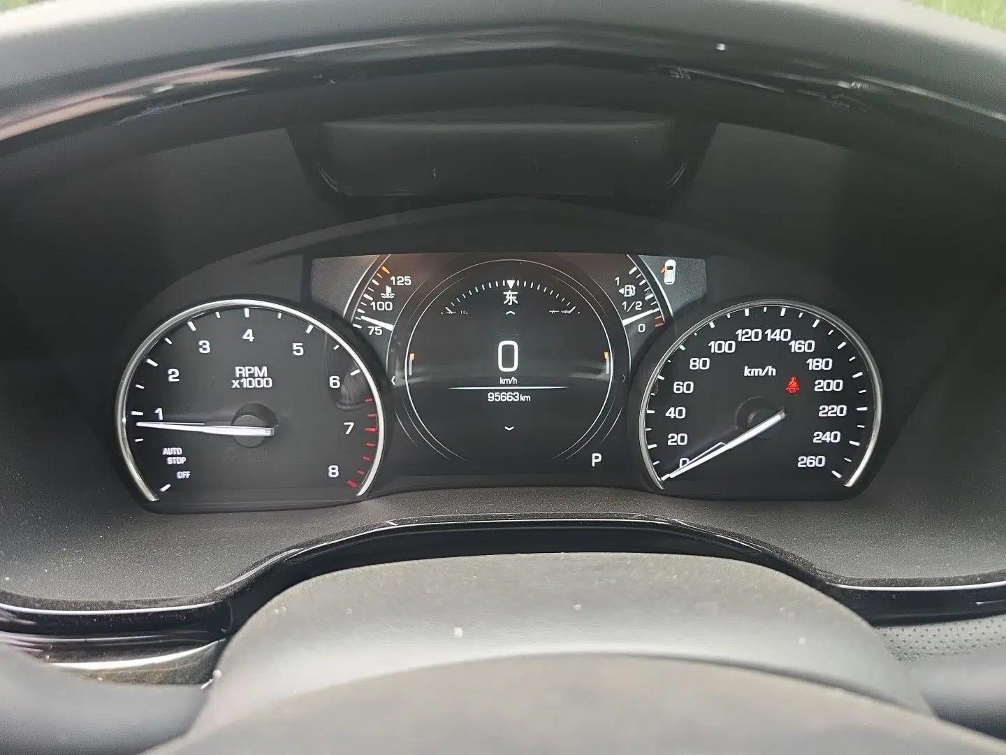 Cadillac XT5 2018 25T Tech Model — миниатюра 11