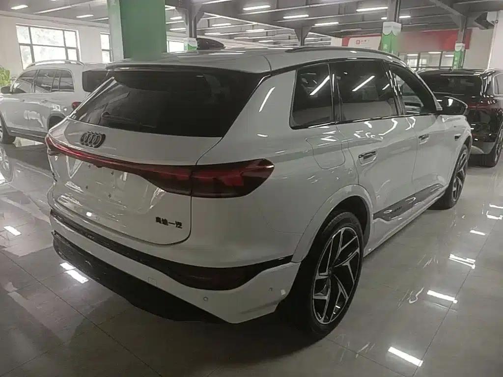 Audi Q6L e-tron 2026 First Edition — миниатюра 7