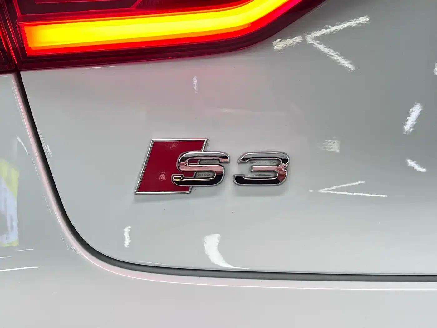Audi S3 2015 Model S3 2.0T Limousine — миниатюра 14