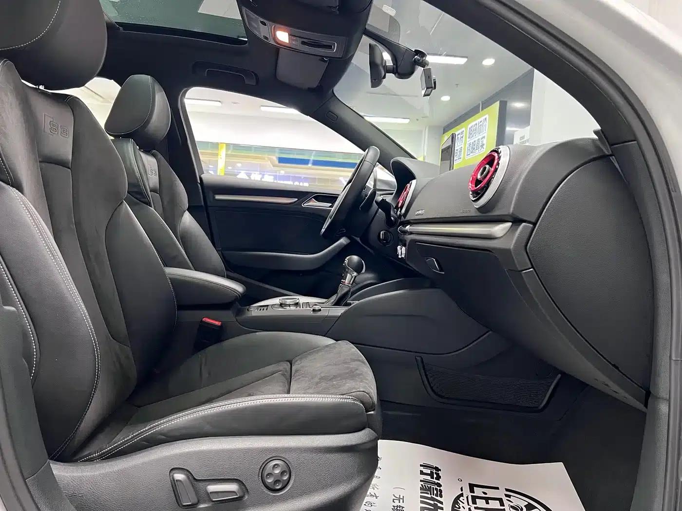 Audi S3 2015 Model S3 2.0T Limousine — миниатюра 28