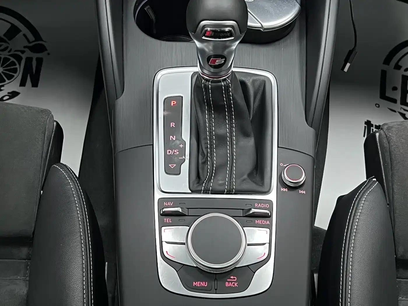 Audi S3 2015 Model S3 2.0T Limousine — миниатюра 35