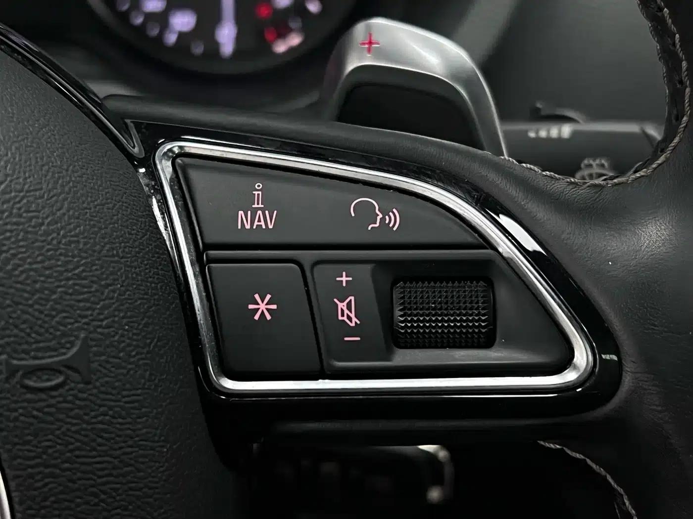 Audi S3 2015 Model S3 2.0T Limousine — миниатюра 40