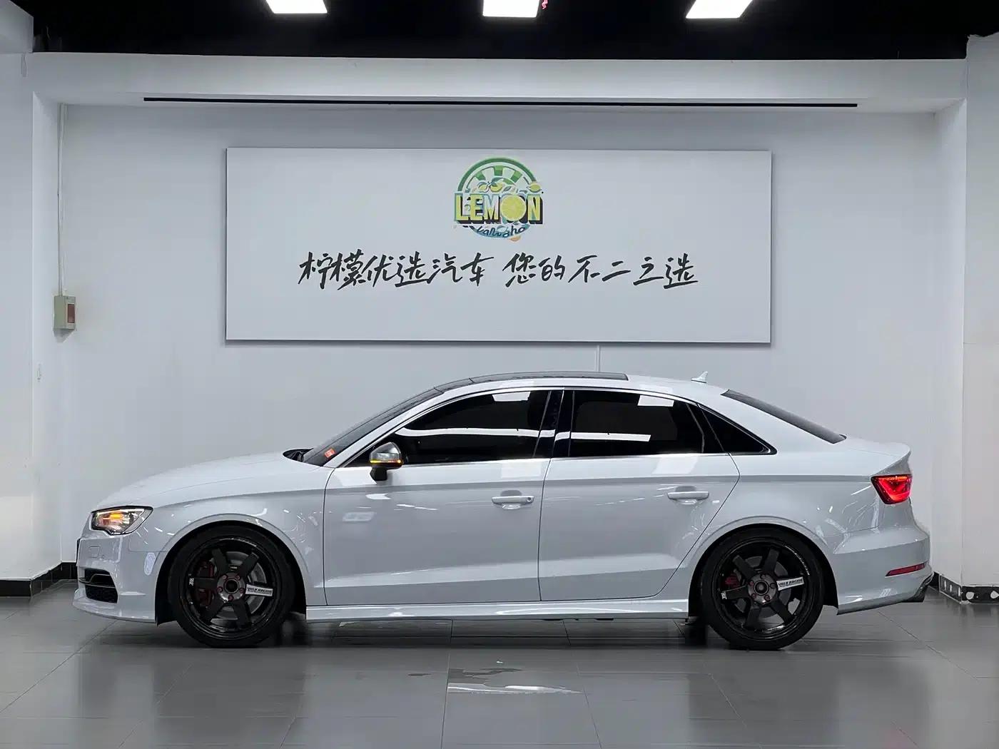 Audi S3 2015 Model S3 2.0T Limousine — миниатюра 5