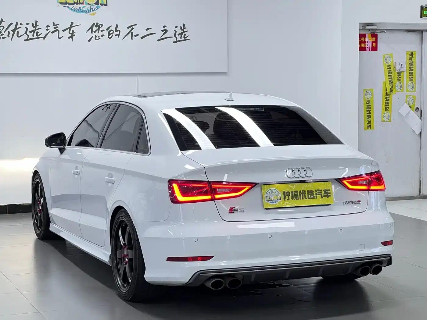 Audi S3 2015 Model S3 2.0T Limousine — миниатюра 7