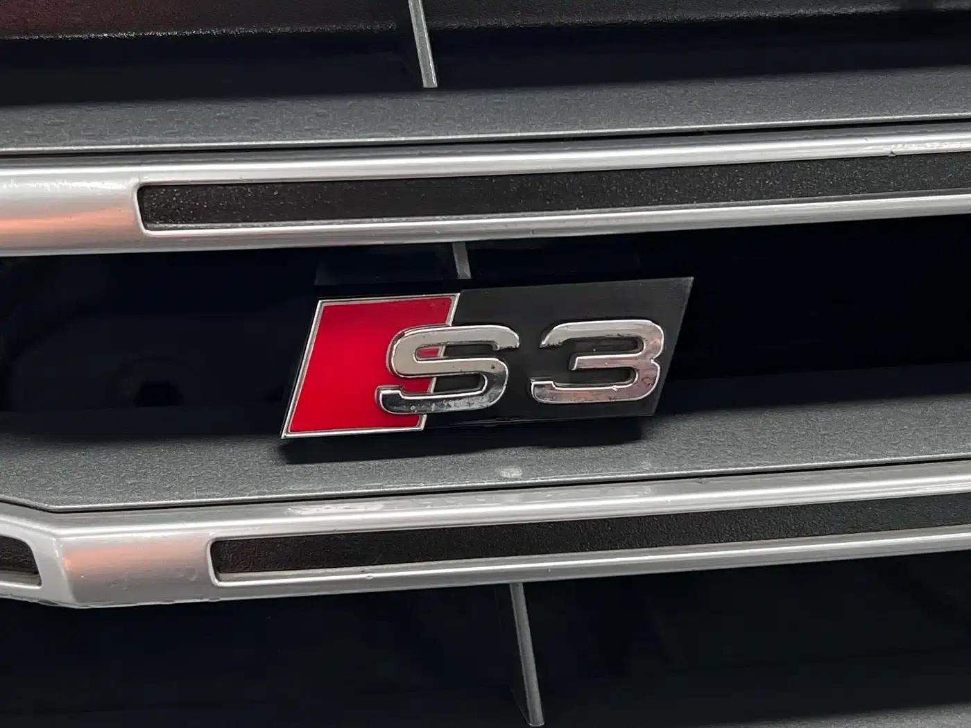 Audi S3 2015 Model S3 2.0T Limousine — миниатюра 9