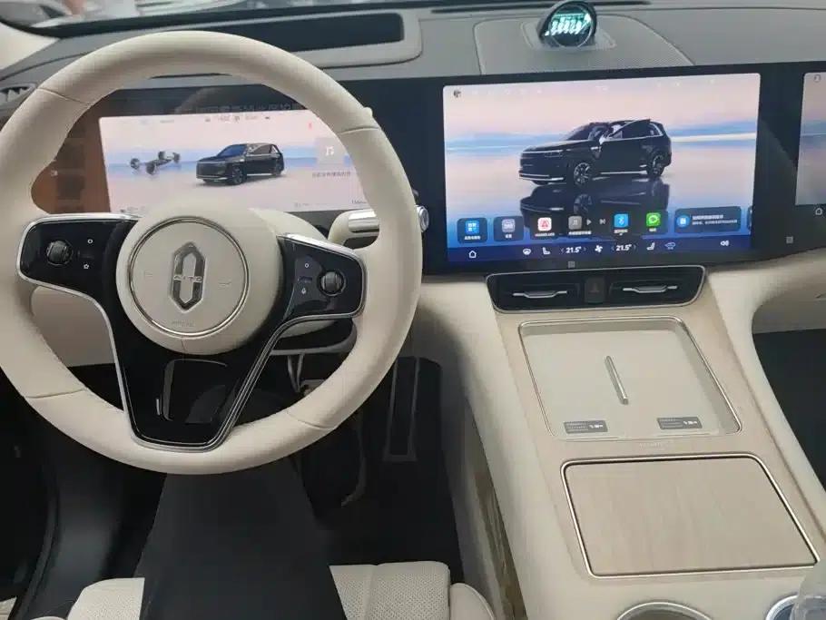 Wenjie M8 2025 Extended Range Max+ Version (53.4kWh, 6-seater, 192-line LiDAR) — миниатюра 12